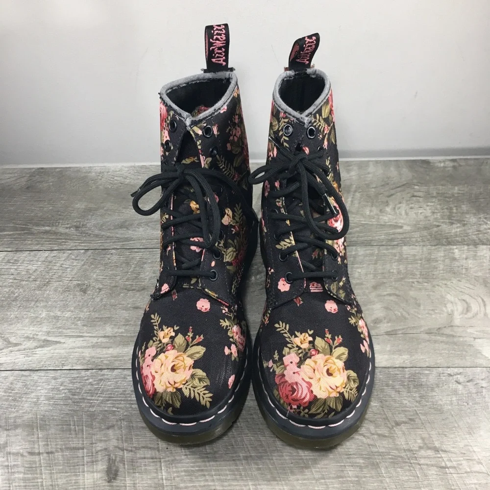 Doc Martens 11821 1460 Black Victorian Floral Bloom Combat Womens Boots Size 7